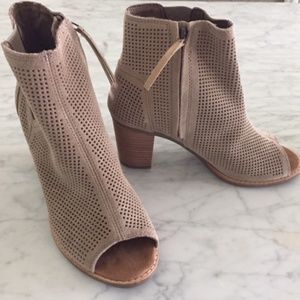 Toms  Majorca Peep Toe Midcalf bootie